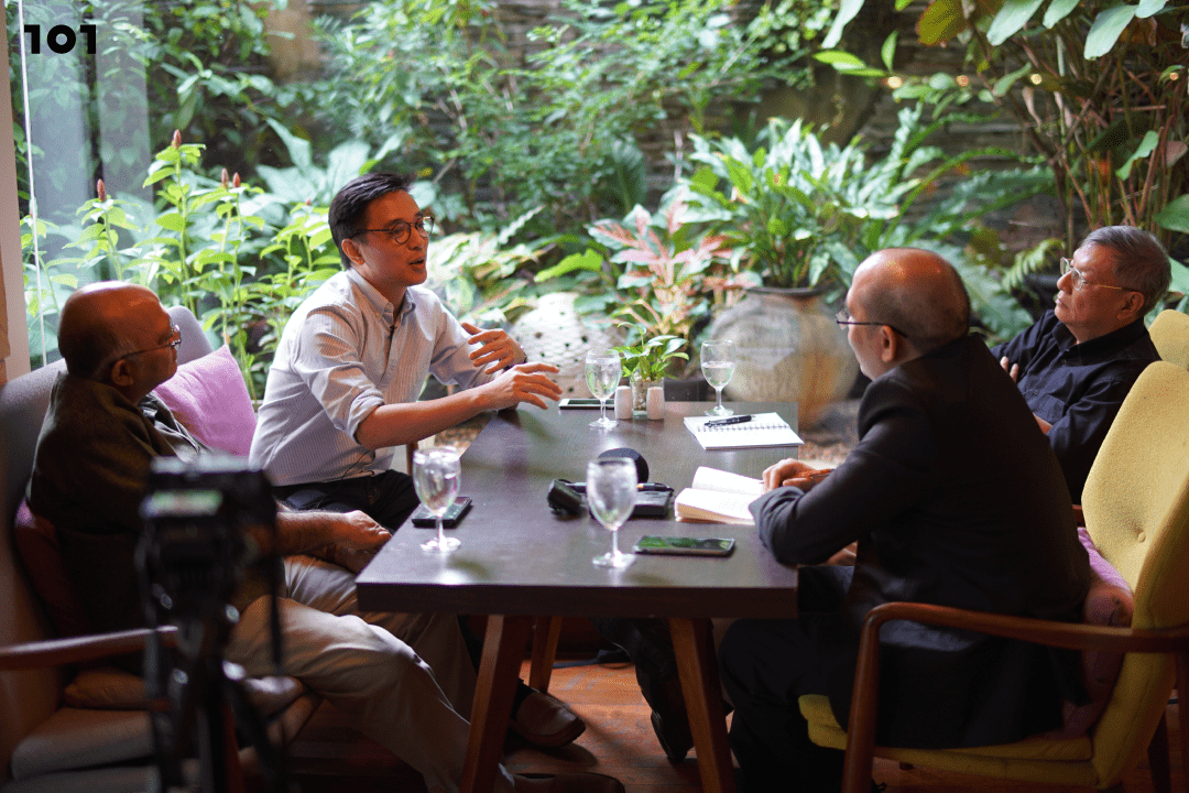 101 Roundtable : ประจักษ์ ก้องกีรติ เกษียร เตชะพีระ ชัยวัฒน์ สถาอานันท์ ปกป้อง จันวิทย์
