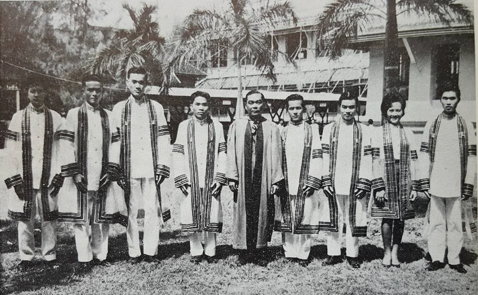 พร้อม วัชระคุปต์ พร้อมลูกศิษย์ จุฬา