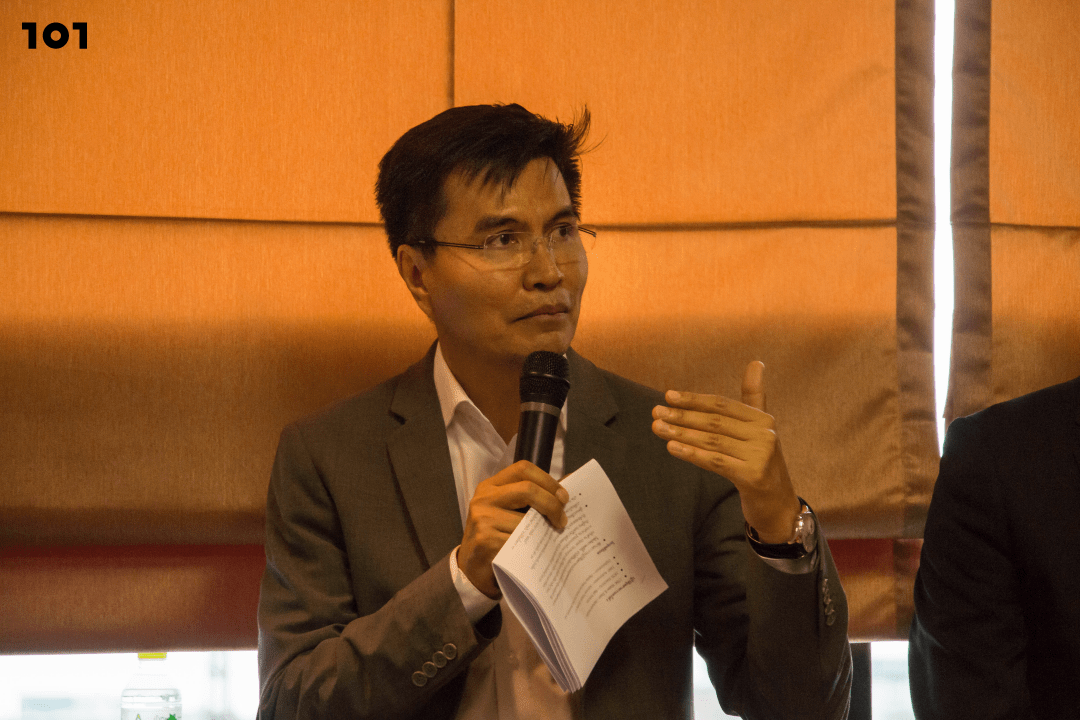 รศ.ดร.พิภพ อุดร