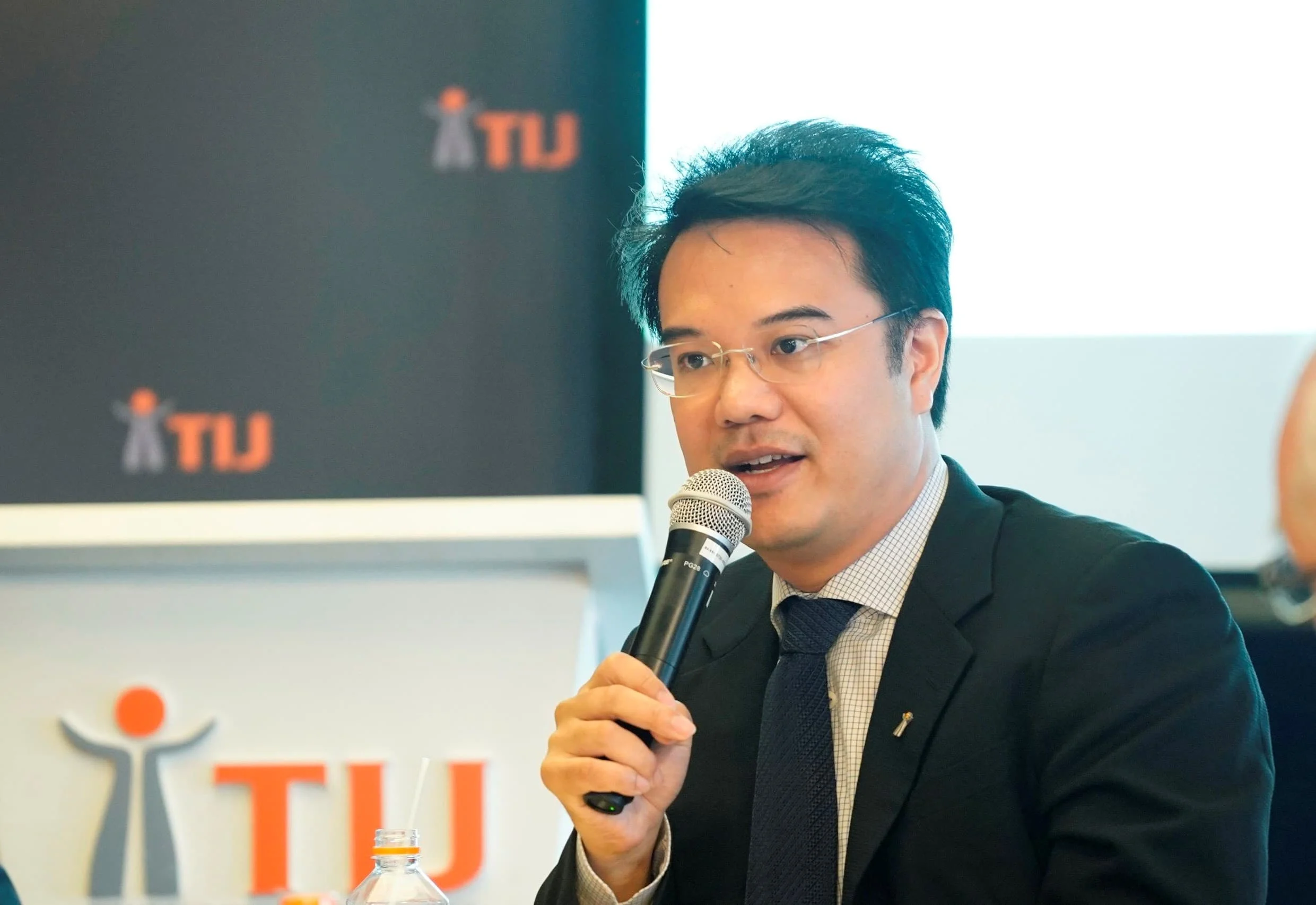 ปริญญ์ พานิชภักดิ์