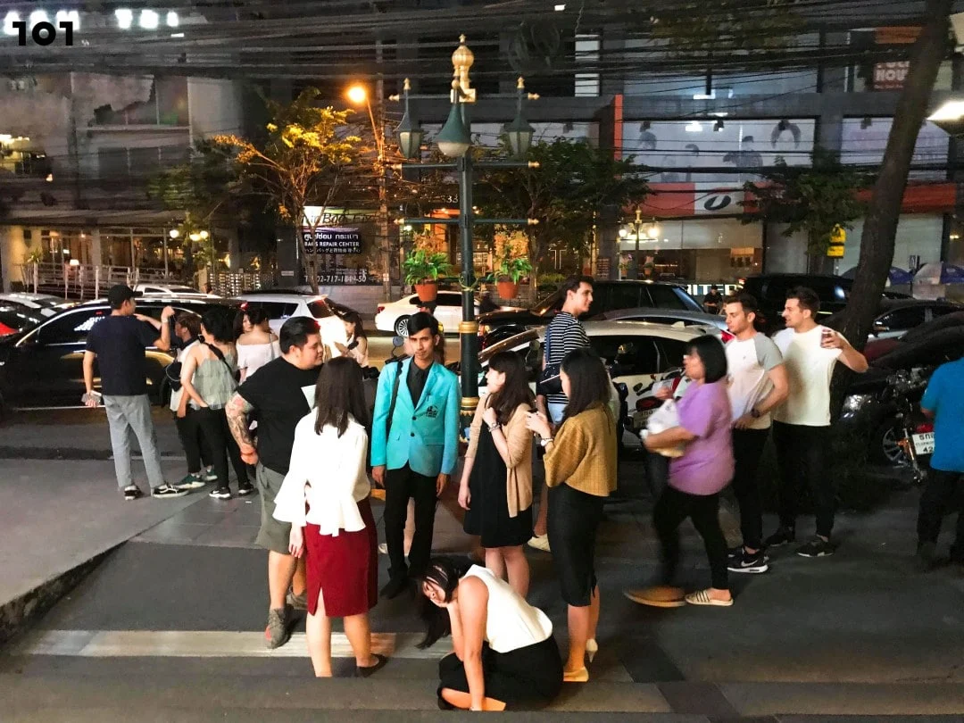 ผู้คน สังคม รถ