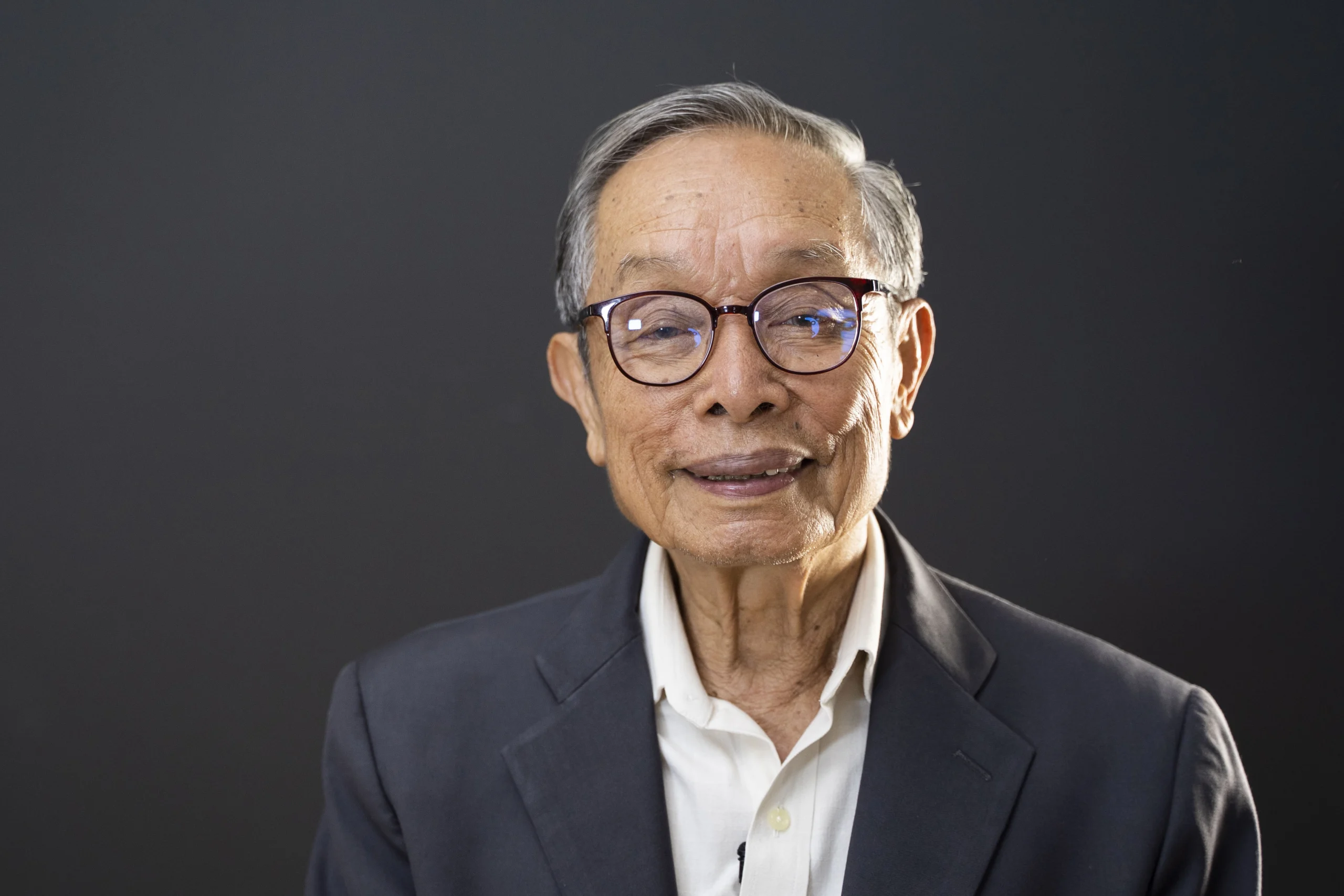 ชาญวิทย์ เกษตรศิริ อดีตอธิการบดีมหาวิทยาลัยธรรมศาสตร์