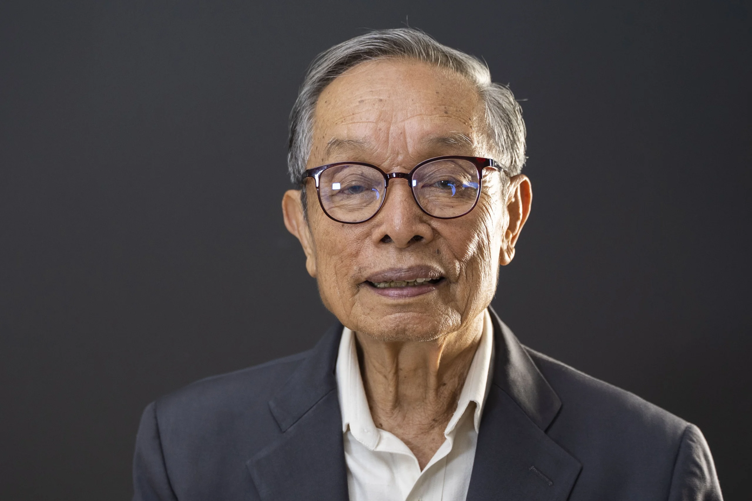 ชาญวิทย์ เกษตรศิริ อดีตอธิการบดีมหาวิทยาลัยธรรมศาสตร์
