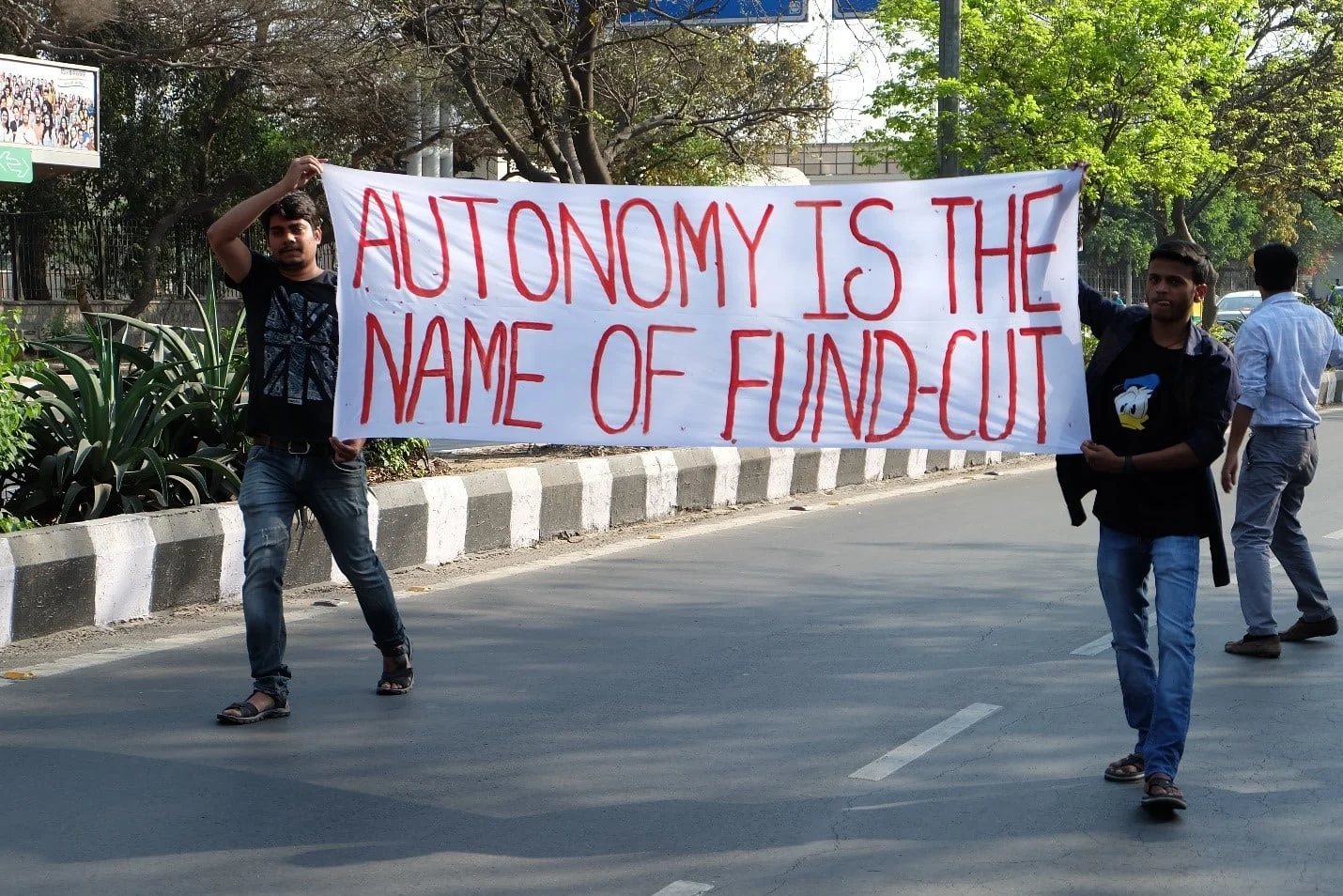 การประท้วงการปฏิรูปการศึกษาของนักศึกษา JNU ภาพโดย ศุภวิชญ์ แก้วคูนอก