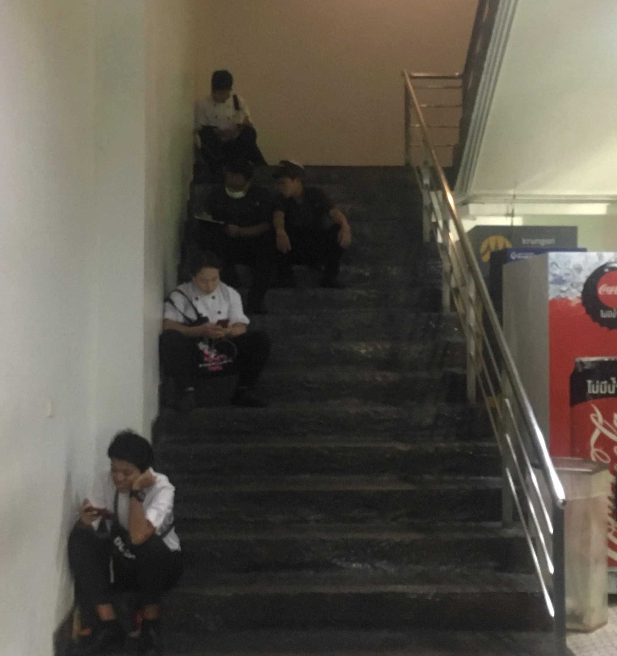 อาคารที่ไม่มี 'พื้นที่' อย่างเป็นที่เป็นทางให้พนักงานได้ใช้เวลาพัก