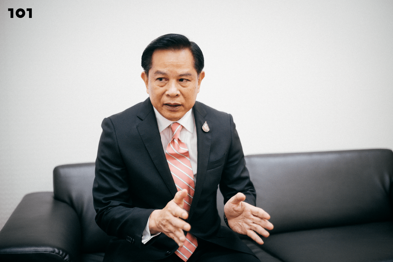  พีระพันธุ์ สาลีรัฐวิภาค ประธาน กมธ. ศึกษาแก้ไขรัฐธรรมนูญ