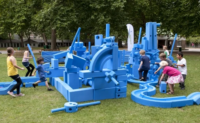 Imagination Playground Cas Holman