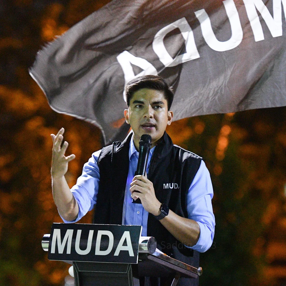 ‘ก้าวไกล’ ถึง ‘MUDA’ : ชีวิตที่ไม่ง่ายใต้ปลายปืนนิติสงคราม(?) ของพรรคคนรุ่นใหม่ไทย-มาเลเซีย